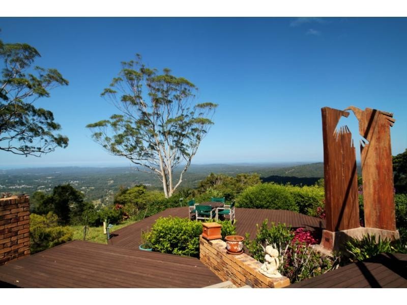 4 Boongala Avenue, Montville QLD 4560