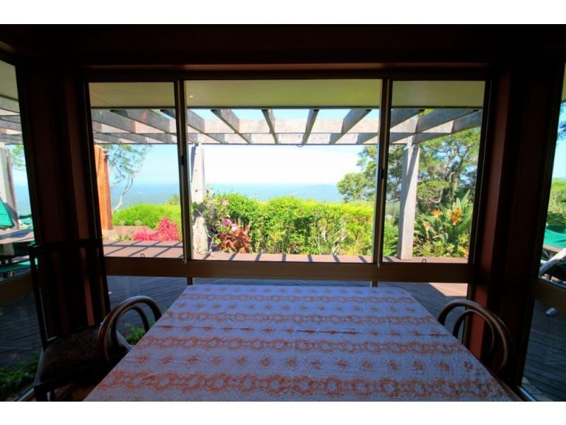 4 Boongala Avenue, Montville QLD 4560