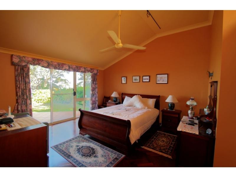 4 Boongala Avenue, Montville QLD 4560