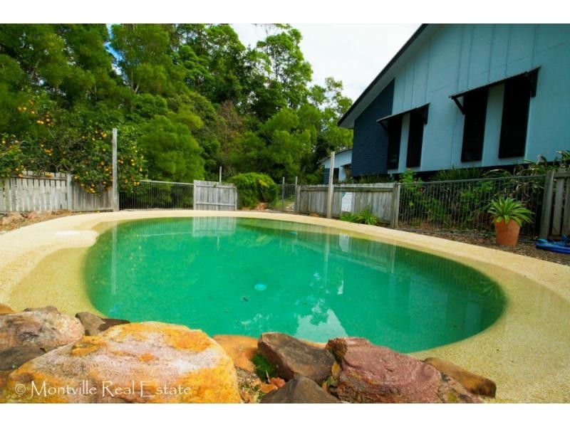 8 Leigha Place, Kureelpa QLD 4560