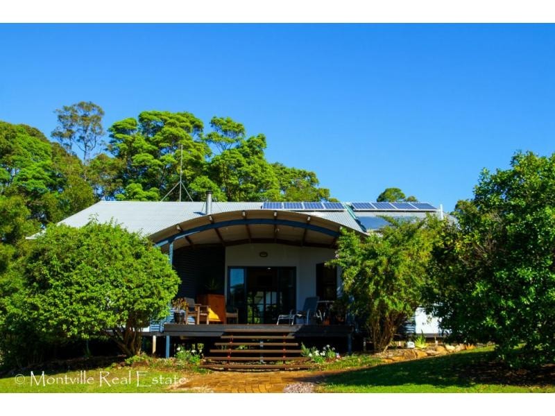 8 Leigha Place, Kureelpa QLD 4560