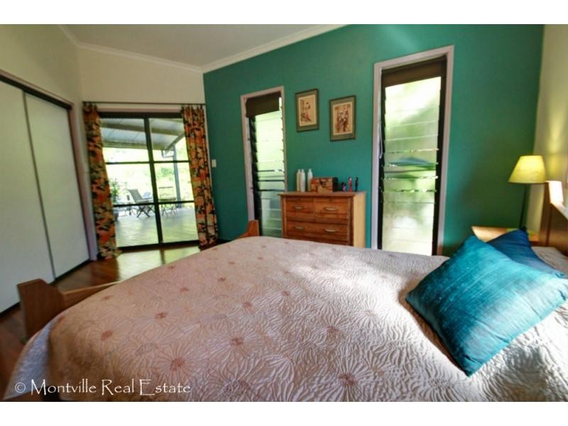 8 Leigha Place, Kureelpa QLD 4560