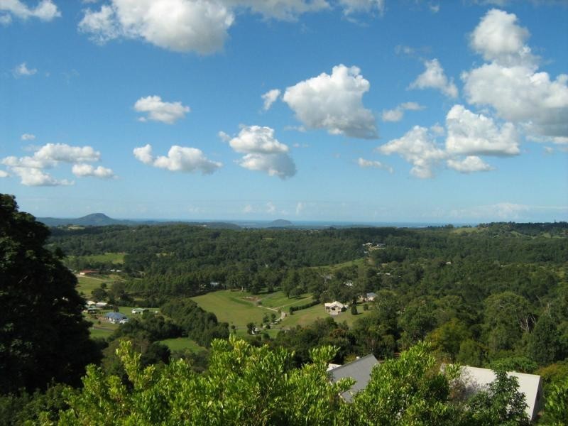 35 Ringwood Lane, Mapleton QLD 4560