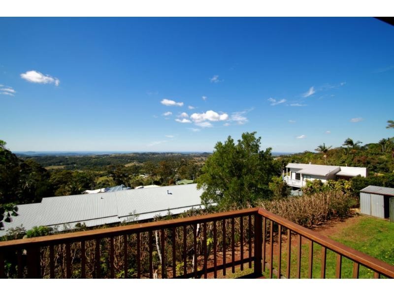 25 Flaxton Drive, Mapleton QLD 4560