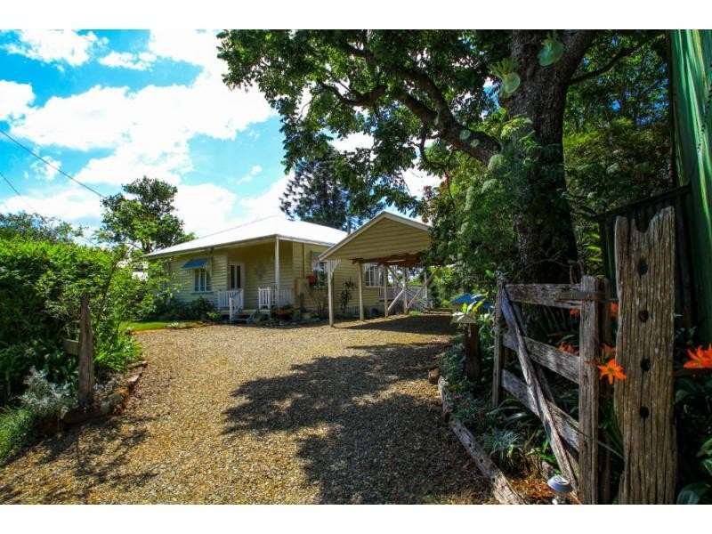 19 Western Avenue, Montville QLD 4560