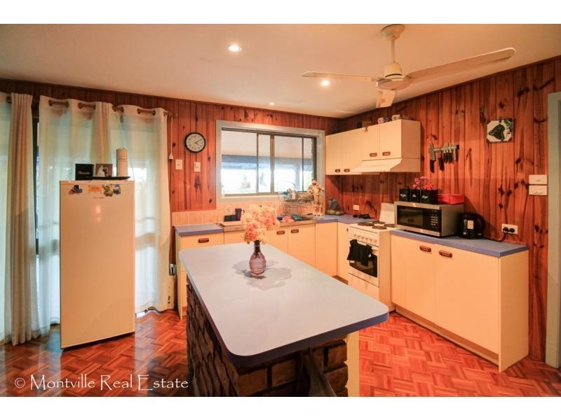17 Deodar Court, Mapleton QLD 4560