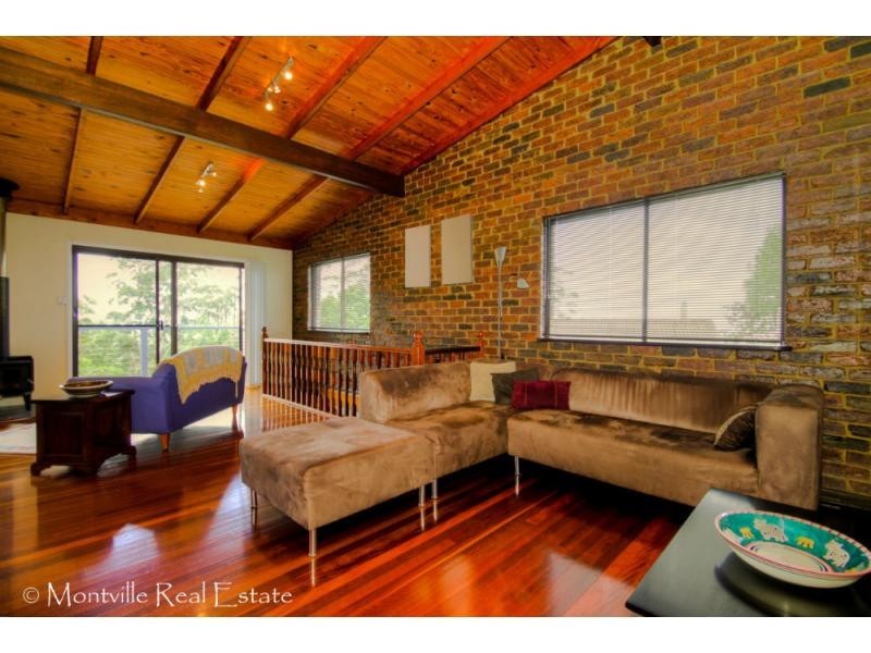 1 Falcon Court, Mapleton QLD 4560