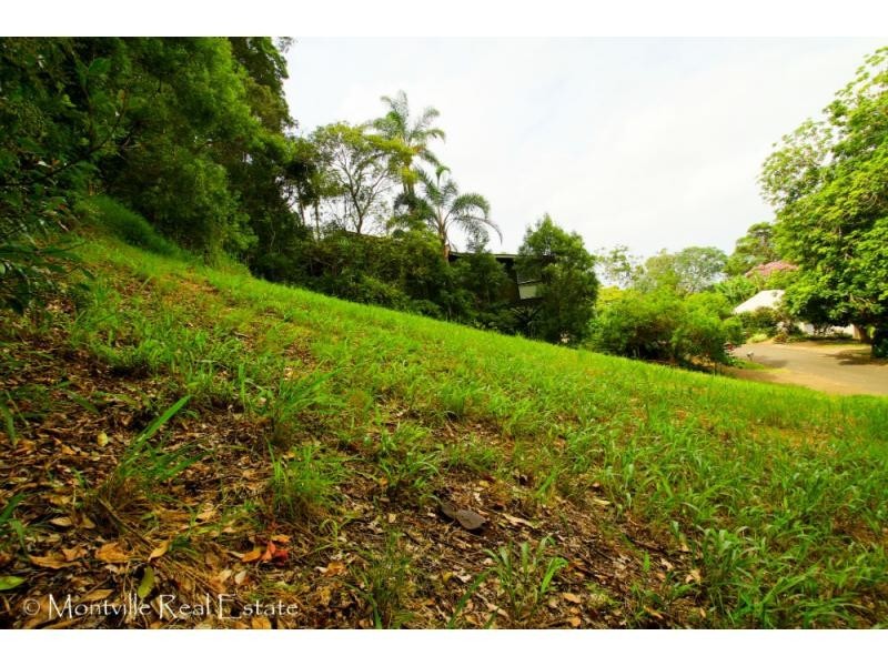 1 Boongala Avenue, Montville QLD 4560