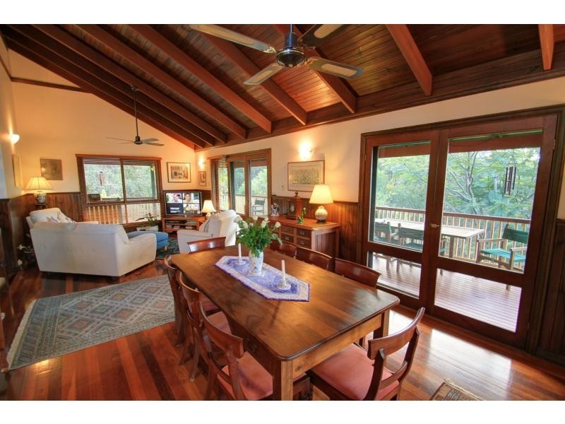 411 Hunchy Road, Hunchy QLD 4555