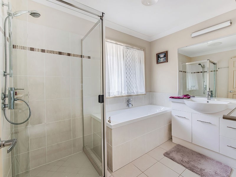 9 Summit Street, Flaxton QLD 4560