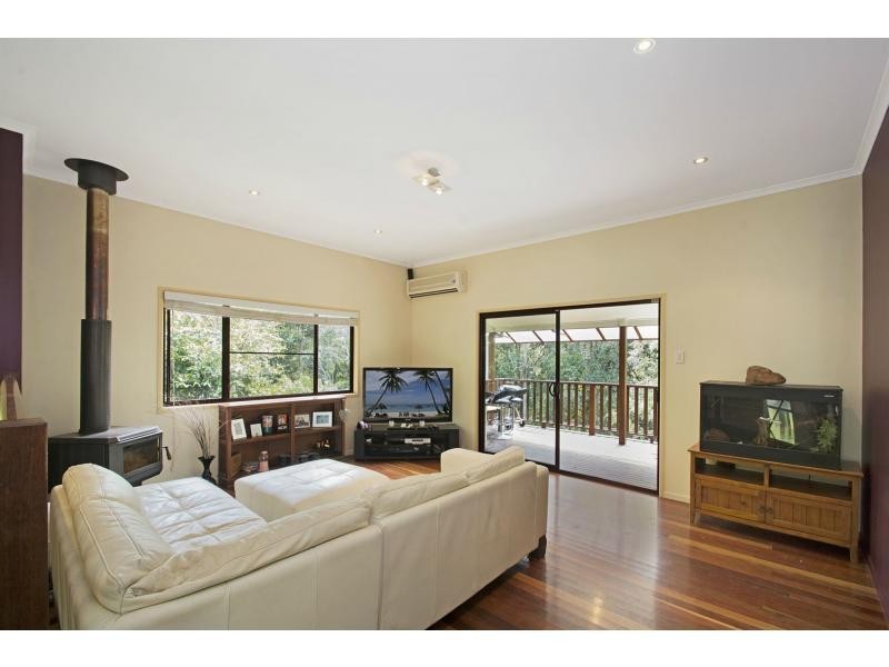25 Deodar Court, Mapleton QLD 4560