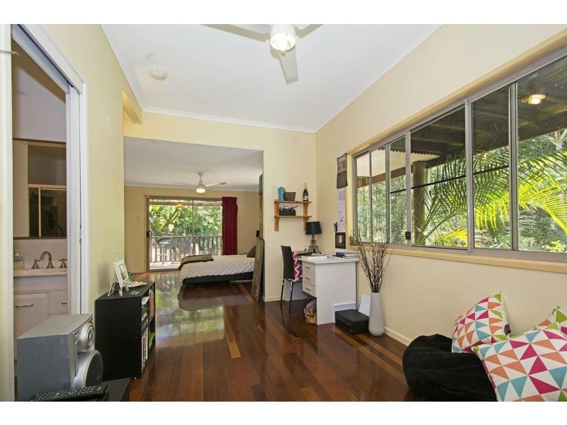 25 Deodar Court, Mapleton QLD 4560