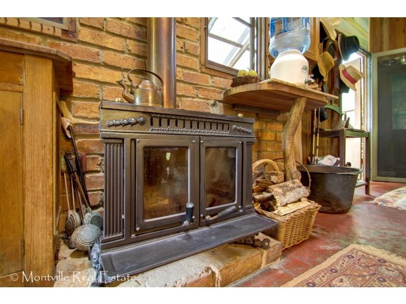 394 Western Avenue, Montville QLD 4560