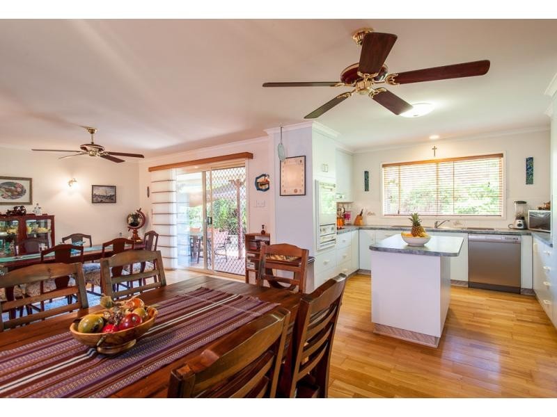 Mapleton QLD 4560