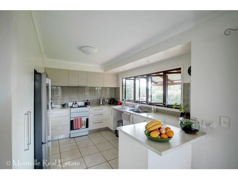 10 Carrington Drive, Flaxton QLD 4560