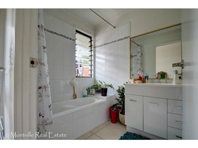10 Carrington Drive, Flaxton QLD 4560