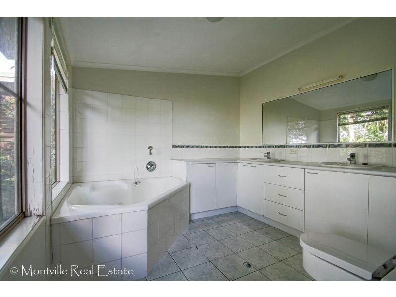 9 Juniper Court, Mapleton QLD 4560
