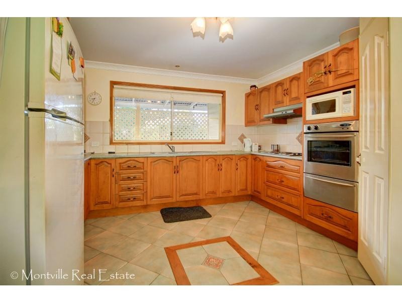 21 Tamarin Drive, Mapleton QLD 4560