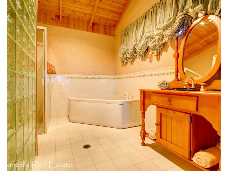 21 Suses Pocket Road, Mapleton QLD 4560