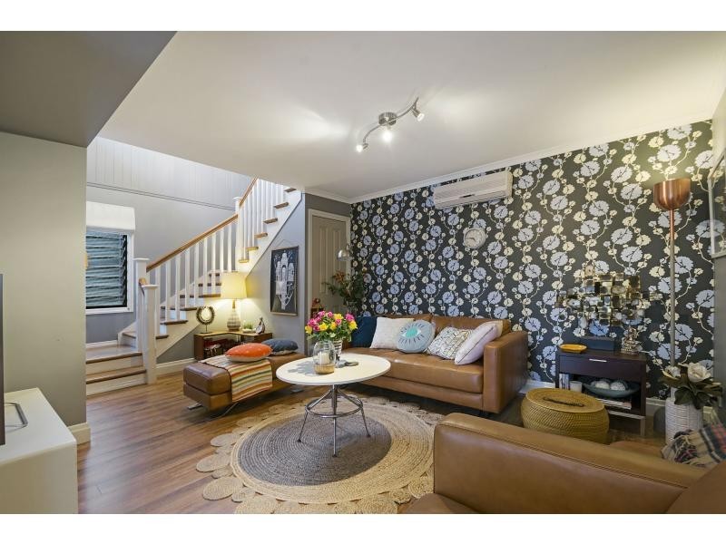 33 Western Avenue, Montville QLD 4560