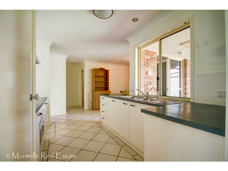 10 Hoffman Close, Montville QLD 4560