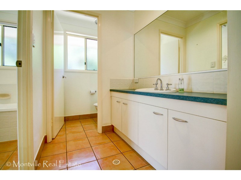 10 Hoffman Close, Montville QLD 4560