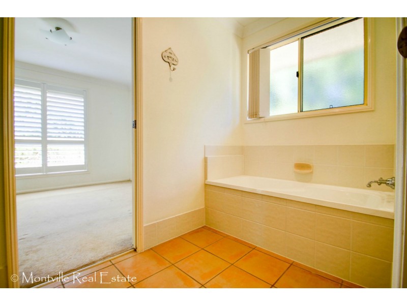 10 Hoffman Close, Montville QLD 4560