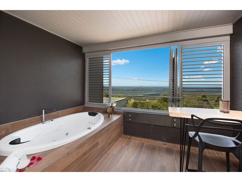 102/94-96 Main Street, Montville QLD 4560