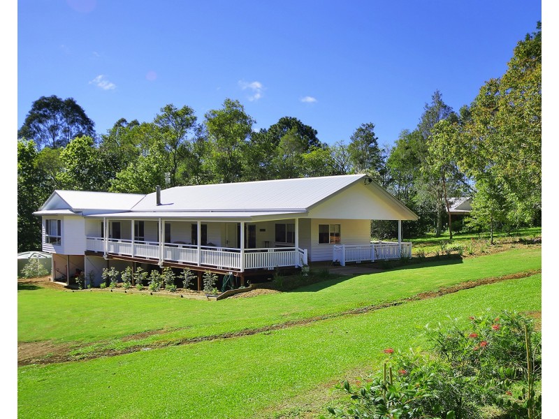 15-17 Hillfoot Lane, Montville QLD 4560