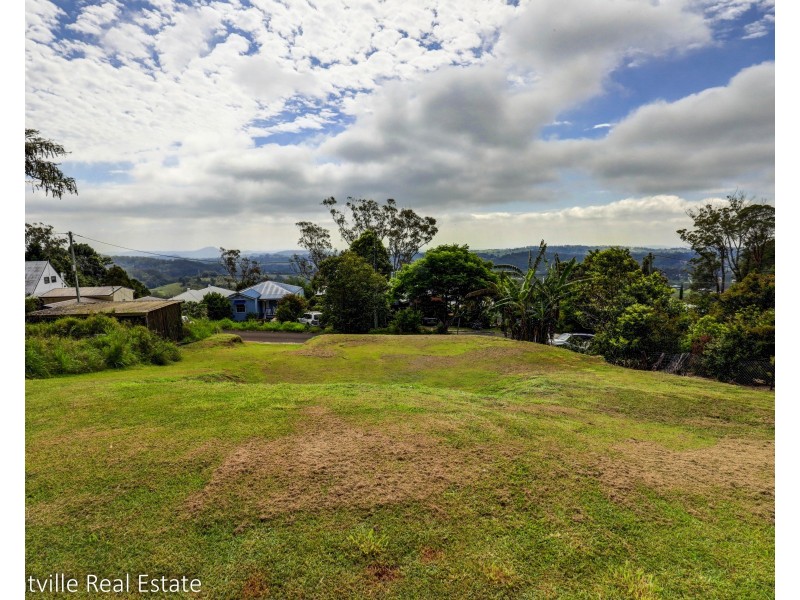 11 Lantana Lane, Mapleton QLD 4560