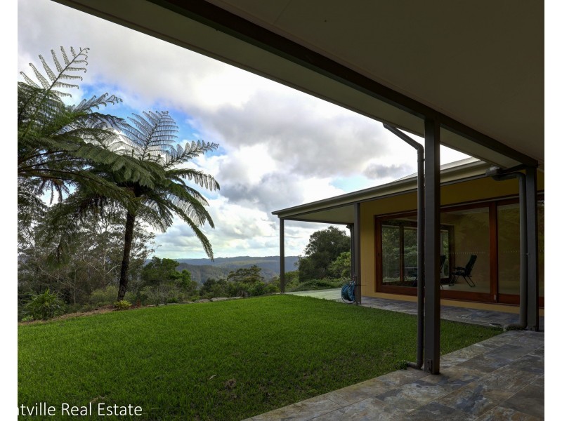 Mapleton QLD 4560