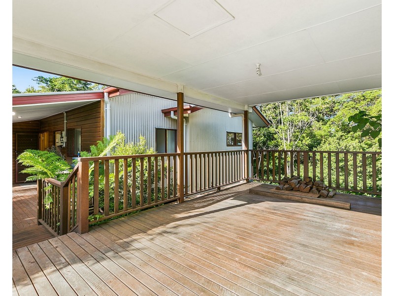 25 Deodar Ct, Mapleton QLD 4560