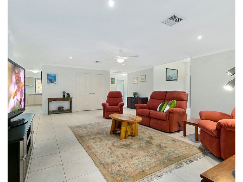 21 Billabong Pl, Mapleton QLD 4560