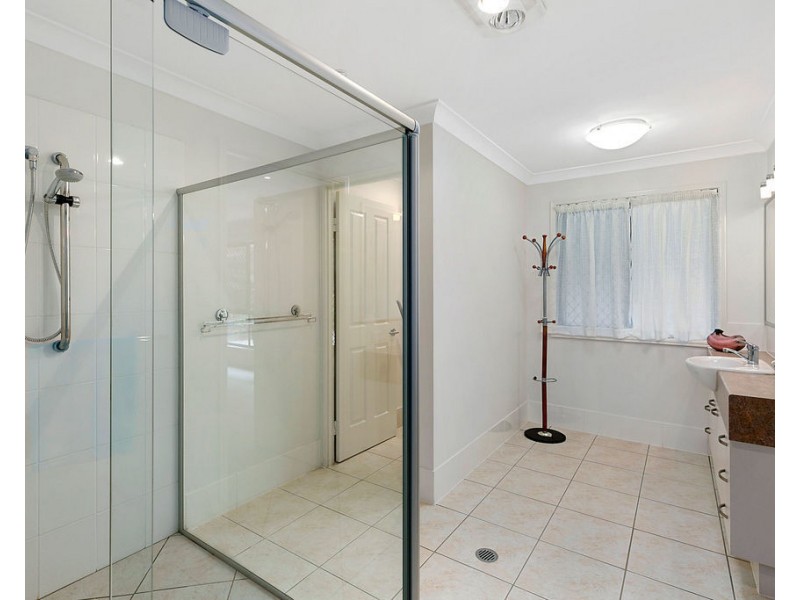21 Billabong Pl, Mapleton QLD 4560