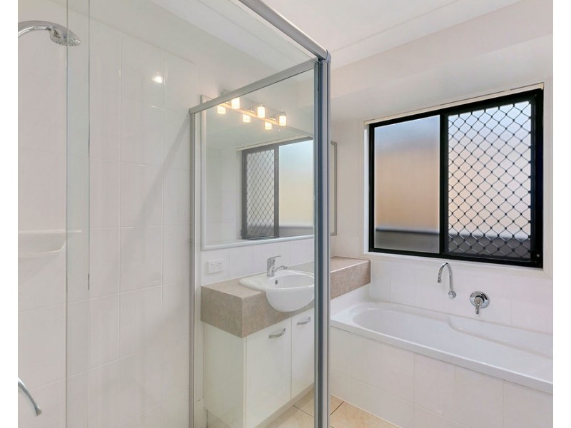 21 Billabong Pl, Mapleton QLD 4560