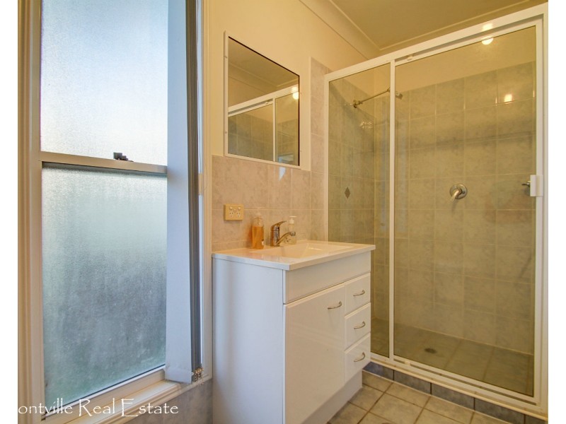 9 Maple Avenue, Mapleton QLD 4560