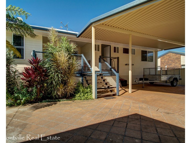 9 Maple Avenue, Mapleton QLD 4560