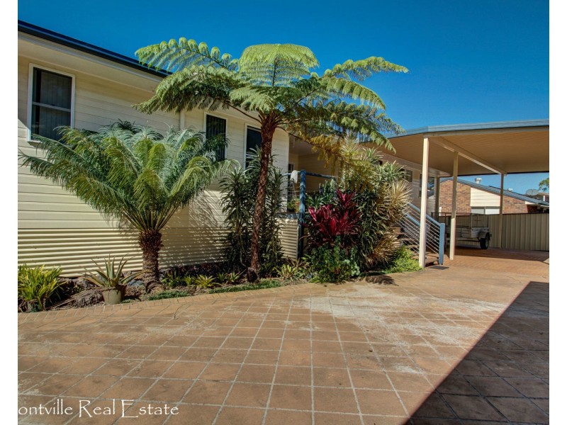 9 Maple Avenue, Mapleton QLD 4560