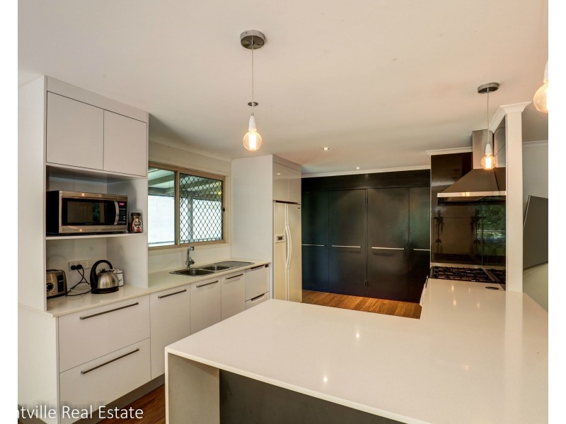 31 Kirbys Rd, Palmwoods QLD 4555