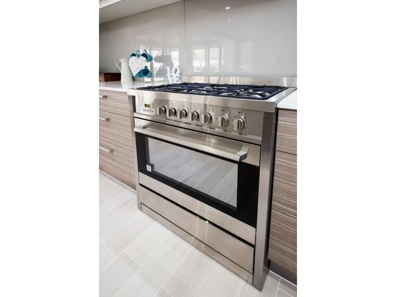 17 Coomerong Crescent, Highland Reserve, Upper Coomera QLD 4209