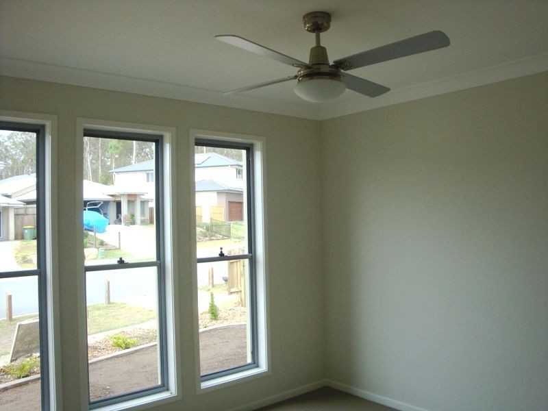 51 Grand Terrace, Waterford QLD 4133