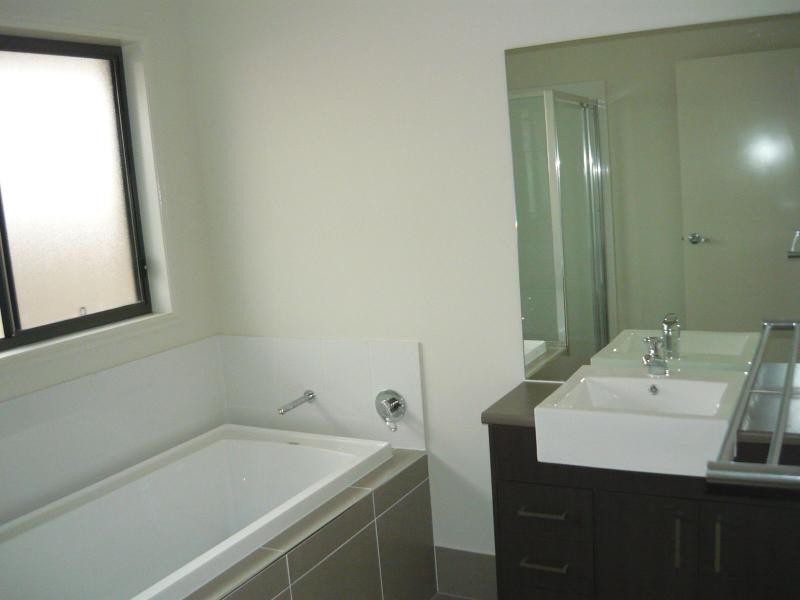 L228 Waterhouse Drive, Waverley Parks, Willow Vale QLD 4209