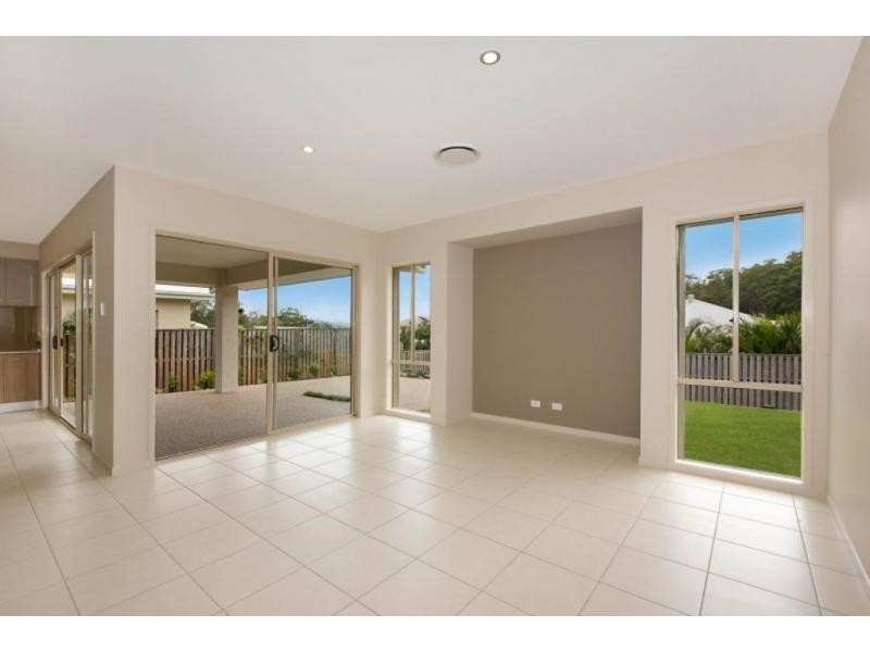 91 Observatory Drive, Reedy Creek QLD 4227