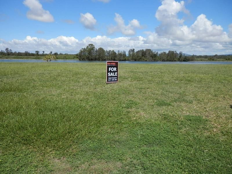 13 Pearl Beach Drive, Oyster Cove, Helensvale QLD 4212