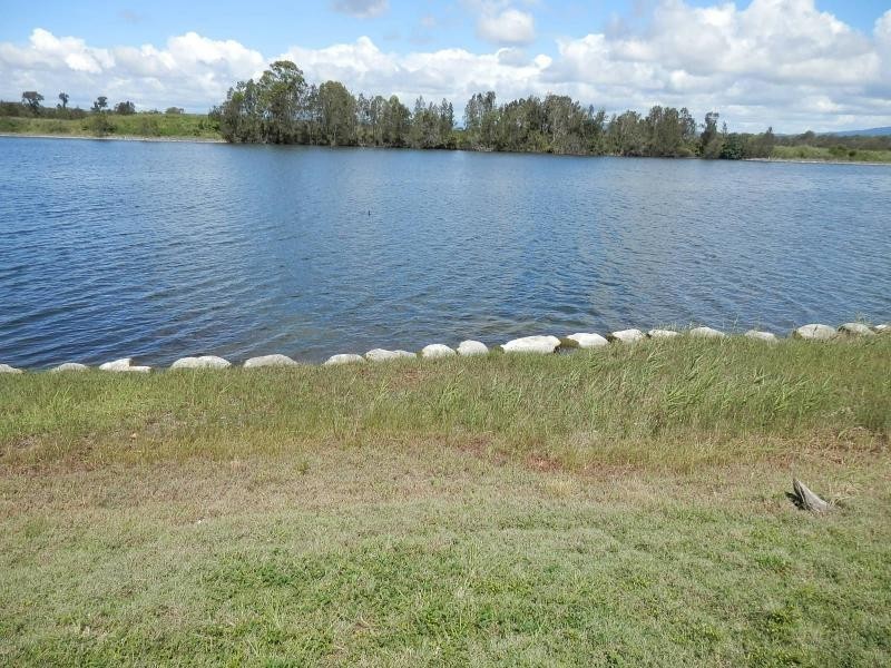 13 Pearl Beach Drive, Oyster Cove, Helensvale QLD 4212
