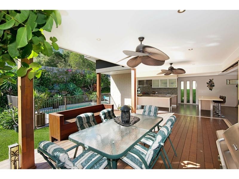 21 Peckham Court, Pacific Pines QLD 4211