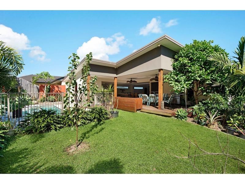 21 Peckham Court, Pacific Pines QLD 4211