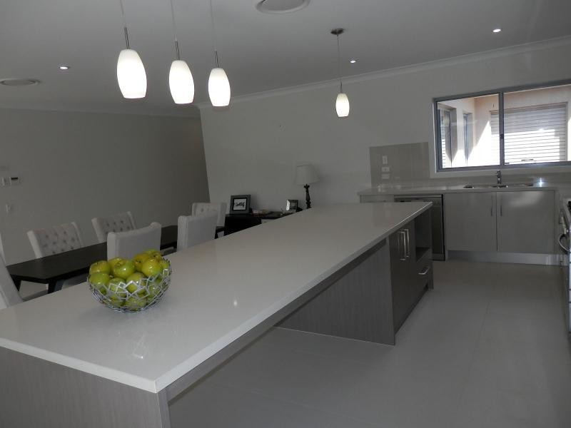 21 Bunderoo Circuit, Gainsborough Greens, Pimpama QLD 4209