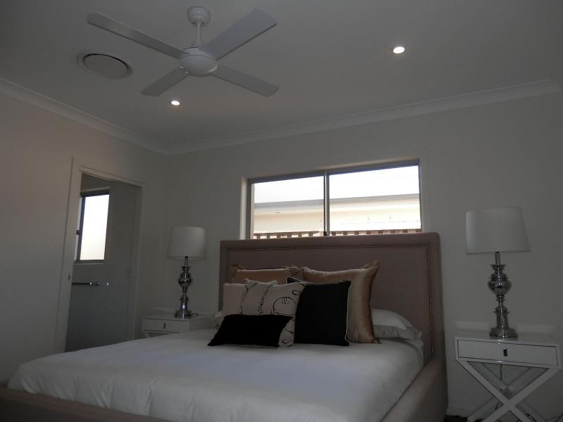 21 Bunderoo Circuit, Gainsborough Greens, Pimpama QLD 4209