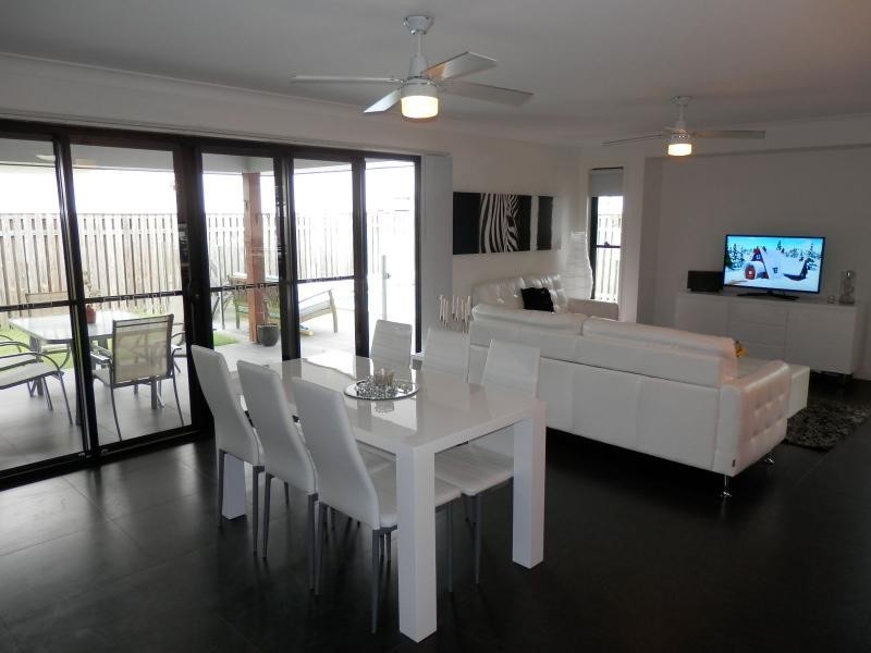 4 Gartside Avenue, Riverstone Crossing, Upper Coomera QLD 4209